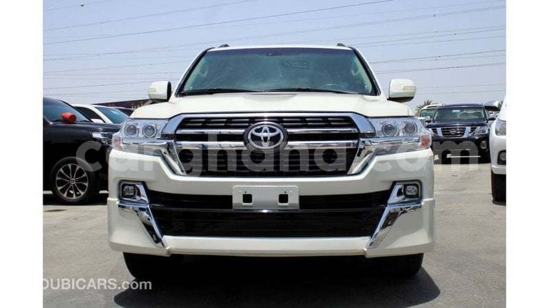 Big with watermark toyota land cruiser ashanti import dubai 55419