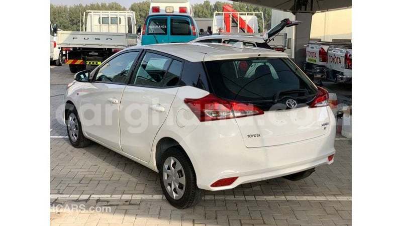 Big with watermark toyota yaris ashanti import dubai 55432