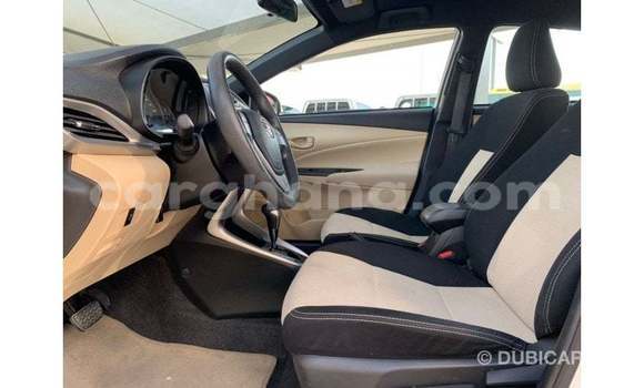 Ra Imported Toyota Yaris funfun Ọkọ̀ in Import - Dubai ni Ashanti Ra Imported Toyota Yaris funfun Ọkọ̀ in Import - Dubai ni Ashanti