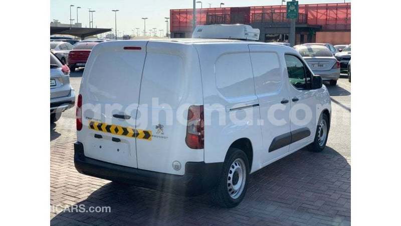 Big with watermark peugeot partner ashanti import dubai 55433