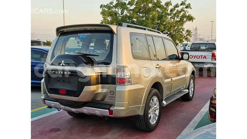 Big with watermark mitsubishi pajero ashanti import dubai 55455