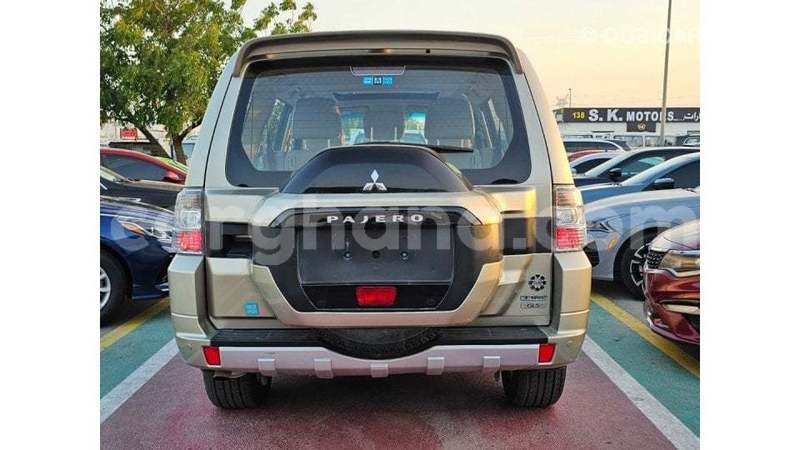 Big with watermark mitsubishi pajero ashanti import dubai 55455