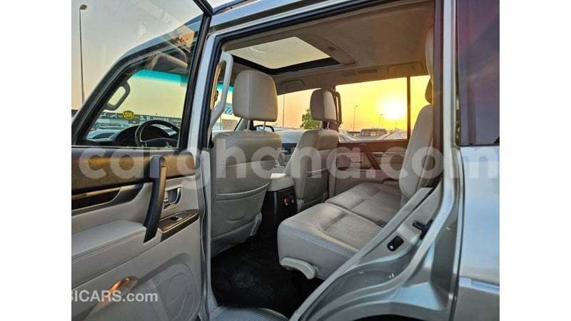 Big with watermark mitsubishi pajero ashanti import dubai 55455