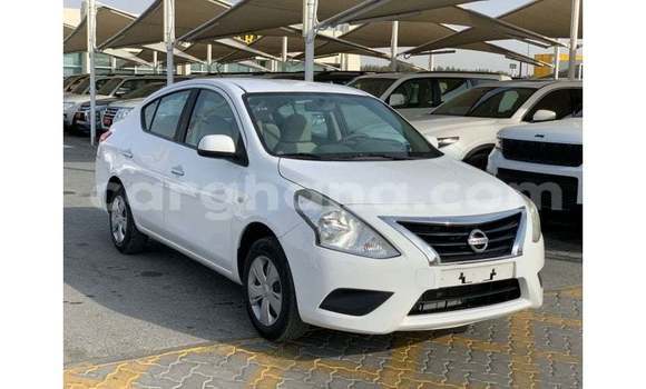 Ra Imported Nissan Sunny funfun Ọkọ̀ in Import - Dubai ni Ashanti Ra Imported Nissan Sunny funfun Ọkọ̀ in Import - Dubai ni Ashanti