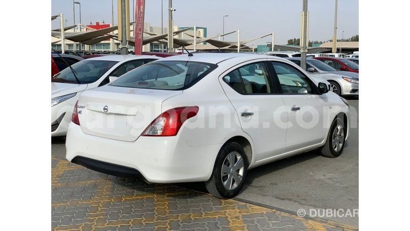 Big with watermark nissan sunny ashanti import dubai 55482