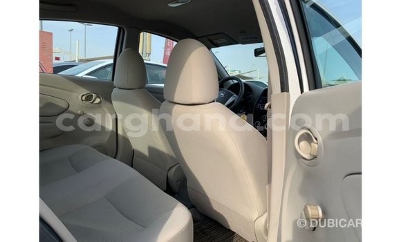 Ra Imported Nissan Sunny funfun Ọkọ̀ in Import - Dubai ni Ashanti Ra Imported Nissan Sunny funfun Ọkọ̀ in Import - Dubai ni Ashanti
