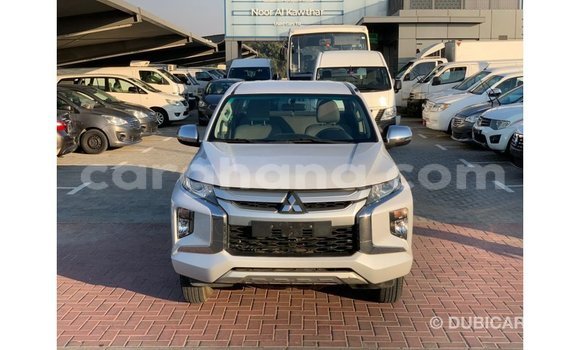 Buy Import Mitsubishi L200 White Car in Import - Dubai in Ashanti Buy Import Mitsubishi L200 White Car in Import - Dubai in Ashanti