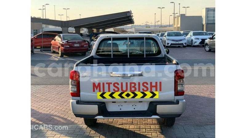 Big with watermark mitsubishi l200 ashanti import dubai 55483