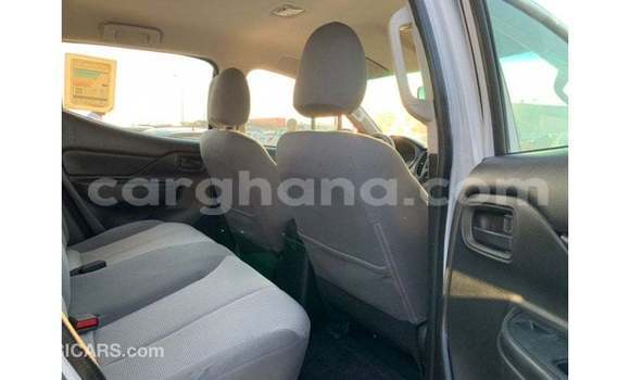 Buy Import Mitsubishi L200 White Car in Import - Dubai in Ashanti Buy Import Mitsubishi L200 White Car in Import - Dubai in Ashanti