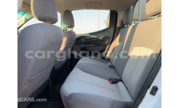 Buy Import Mitsubishi L200 White Car in Import - Dubai in Ashanti Buy Import Mitsubishi L200 White Car in Import - Dubai in Ashanti