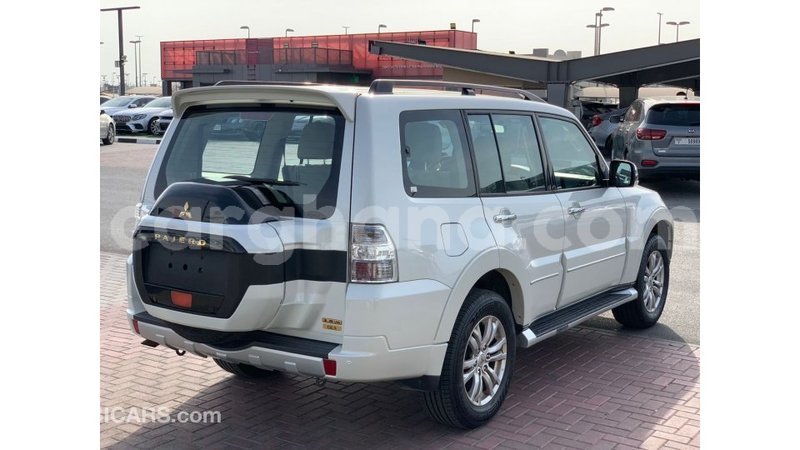 Big with watermark mitsubishi pajero ashanti import dubai 55488