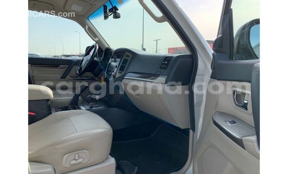 Ra Imported Mitsubishi Pajero funfun Ọkọ̀ in Import - Dubai ni Ashanti Ra Imported Mitsubishi Pajero funfun Ọkọ̀ in Import - Dubai ni Ashanti
