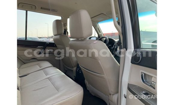 Ra Imported Mitsubishi Pajero funfun Ọkọ̀ in Import - Dubai ni Ashanti Ra Imported Mitsubishi Pajero funfun Ọkọ̀ in Import - Dubai ni Ashanti