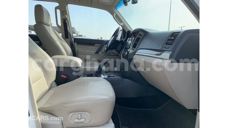 Big with watermark mitsubishi pajero ashanti import dubai 55488