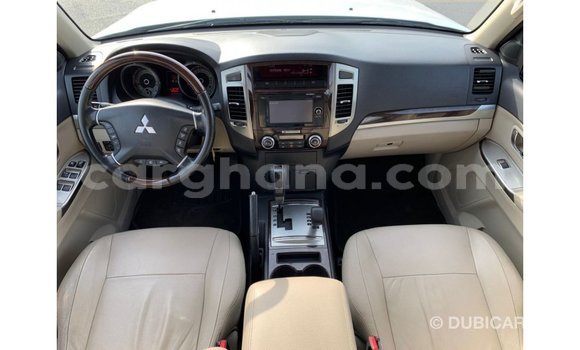 Ra Imported Mitsubishi Pajero funfun Ọkọ̀ in Import - Dubai ni Ashanti Ra Imported Mitsubishi Pajero funfun Ọkọ̀ in Import - Dubai ni Ashanti