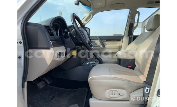 Ra Imported Mitsubishi Pajero funfun Ọkọ̀ in Import - Dubai ni Ashanti Ra Imported Mitsubishi Pajero funfun Ọkọ̀ in Import - Dubai ni Ashanti