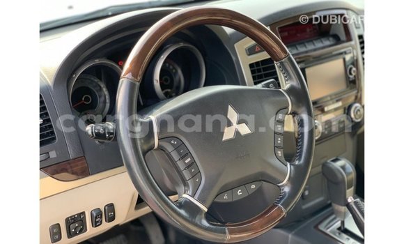 Ra Imported Mitsubishi Pajero funfun Ọkọ̀ in Import - Dubai ni Ashanti Ra Imported Mitsubishi Pajero funfun Ọkọ̀ in Import - Dubai ni Ashanti