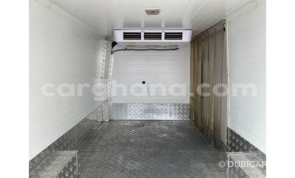 Ra Imported Nissan Urvan funfun Ọkọ̀ in Import - Dubai ni Ashanti Ra Imported Nissan Urvan funfun Ọkọ̀ in Import - Dubai ni Ashanti