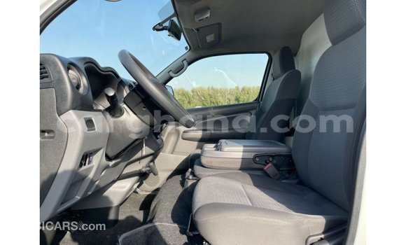 Ra Imported Nissan Urvan funfun Ọkọ̀ in Import - Dubai ni Ashanti Ra Imported Nissan Urvan funfun Ọkọ̀ in Import - Dubai ni Ashanti