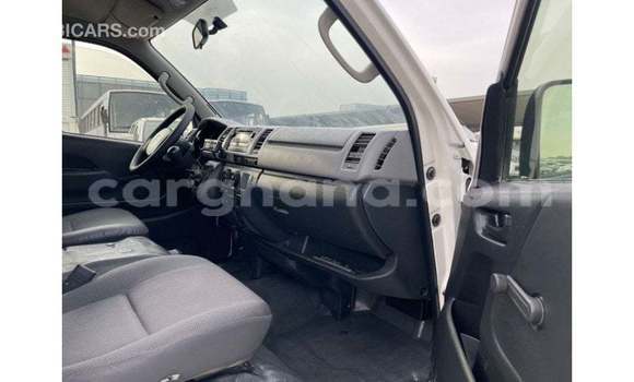Ra Imported Toyota Hiace funfun Ọkọ̀ in Import - Dubai ni Ashanti Ra Imported Toyota Hiace funfun Ọkọ̀ in Import - Dubai ni Ashanti