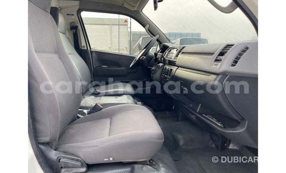Ra Imported Toyota Hiace funfun Ọkọ̀ in Import - Dubai ni Ashanti Ra Imported Toyota Hiace funfun Ọkọ̀ in Import - Dubai ni Ashanti