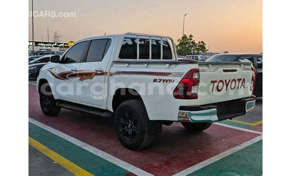 Buy Import Toyota Hilux White Car in Import - Dubai in Ashanti Buy Import Toyota Hilux White Car in Import - Dubai in Ashanti