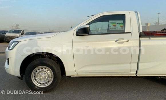 Buy Import Isuzu Rodeo White Car in Import - Dubai in Ashanti Buy Import Isuzu Rodeo White Car in Import - Dubai in Ashanti