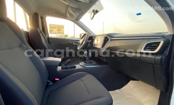 Buy Import Isuzu Rodeo White Car in Import - Dubai in Ashanti Buy Import Isuzu Rodeo White Car in Import - Dubai in Ashanti