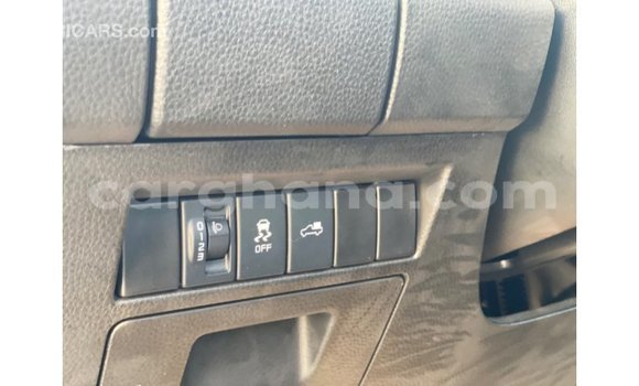 Buy Import Isuzu Rodeo White Car in Import - Dubai in Ashanti Buy Import Isuzu Rodeo White Car in Import - Dubai in Ashanti