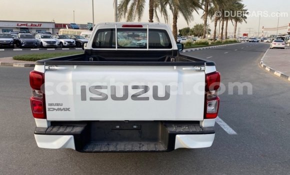 Buy Import Isuzu Rodeo White Car in Import - Dubai in Ashanti Buy Import Isuzu Rodeo White Car in Import - Dubai in Ashanti
