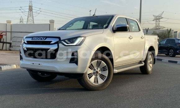 Sayi Imported Isuzu Rodeo White Mota in Import - Dubai a Ashanti