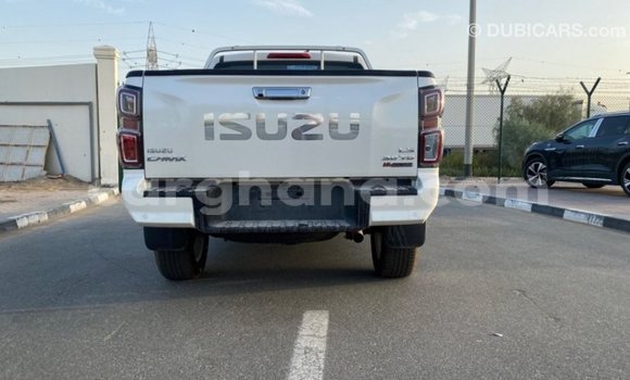 Buy Import Isuzu Rodeo White Car in Import - Dubai in Ashanti Buy Import Isuzu Rodeo White Car in Import - Dubai in Ashanti