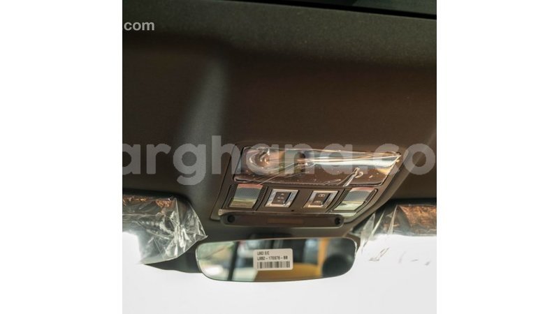 Big with watermark land rover defender ashanti import dubai 55567