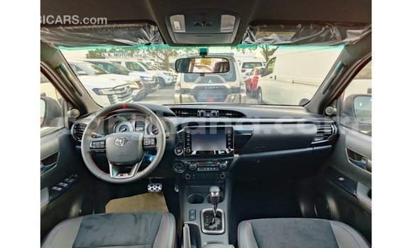 Ra Imported Toyota Hilux Red Ọkọ̀ in Import - Dubai ni Ashanti Ra Imported Toyota Hilux Red Ọkọ̀ in Import - Dubai ni Ashanti