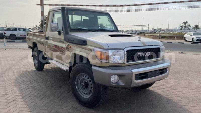 Big with watermark toyota land cruiser ashanti import dubai 55586