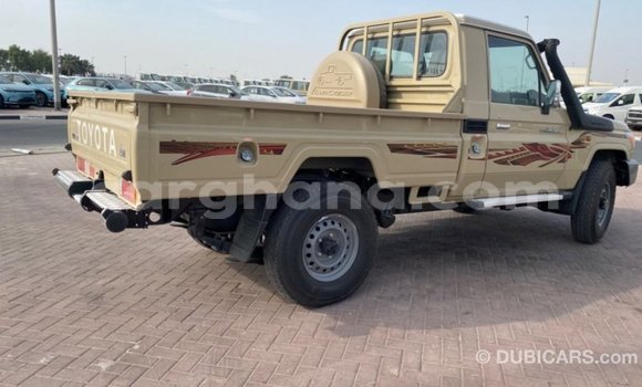 Buy Import Toyota Land Cruiser Beige Car in Import - Dubai in Ashanti Buy Import Toyota Land Cruiser Beige Car in Import - Dubai in Ashanti