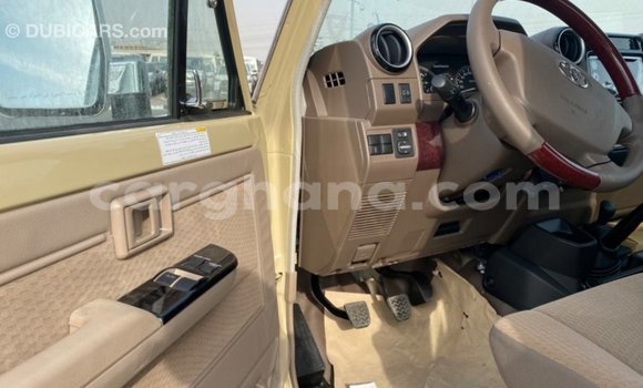 Buy Import Toyota Land Cruiser Beige Car in Import - Dubai in Ashanti Buy Import Toyota Land Cruiser Beige Car in Import - Dubai in Ashanti