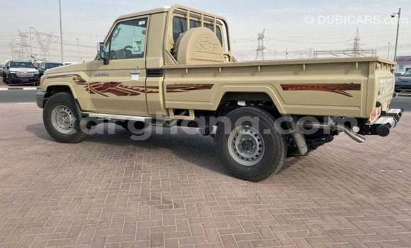 Buy Import Toyota Land Cruiser Beige Car in Import - Dubai in Ashanti Buy Import Toyota Land Cruiser Beige Car in Import - Dubai in Ashanti