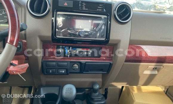 Buy Import Toyota Land Cruiser Beige Car in Import - Dubai in Ashanti Buy Import Toyota Land Cruiser Beige Car in Import - Dubai in Ashanti