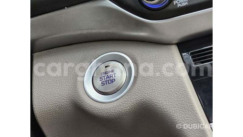 Big with watermark hyundai elantra ashanti import dubai 55589