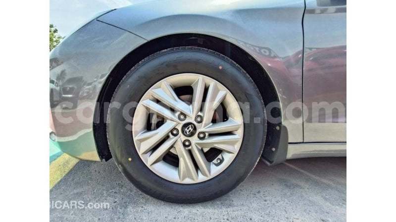 Big with watermark hyundai elantra ashanti import dubai 55589