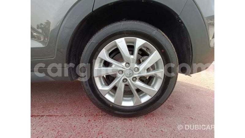 Big with watermark hyundai tucson ashanti import dubai 55591