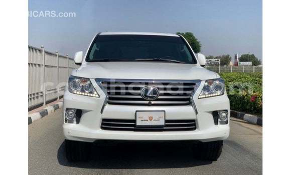 Sayi Imported Lexus LX White Mota in Import - Dubai a Ashanti Sayi Imported Lexus LX White Mota in Import - Dubai a Ashanti