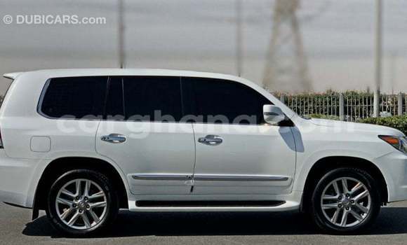 Sayi Imported Lexus LX White Mota in Import - Dubai a Ashanti Sayi Imported Lexus LX White Mota in Import - Dubai a Ashanti