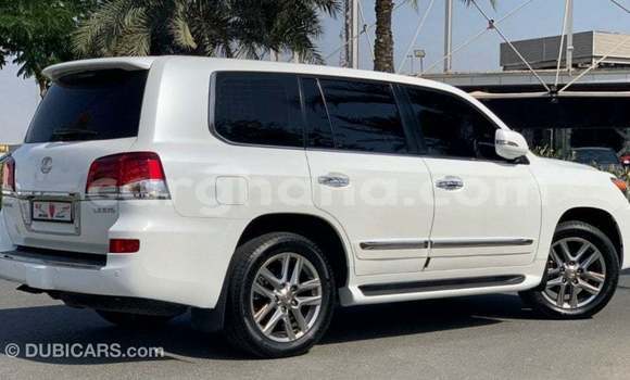 Sayi Imported Lexus LX White Mota in Import - Dubai a Ashanti Sayi Imported Lexus LX White Mota in Import - Dubai a Ashanti