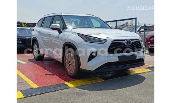 Buy Import Toyota Highlander White Car in Import - Dubai in Ashanti Buy Import Toyota Highlander White Car in Import - Dubai in Ashanti