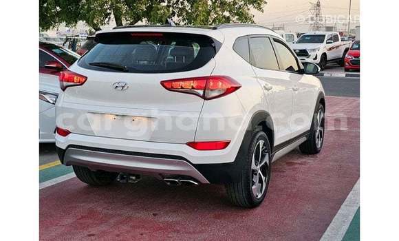 Sayi Imported Hyundai Tucson White Mota in Import - Dubai a Ashanti Sayi Imported Hyundai Tucson White Mota in Import - Dubai a Ashanti