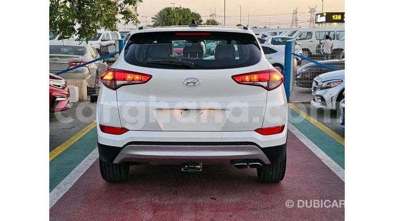 Big with watermark hyundai tucson ashanti import dubai 55604