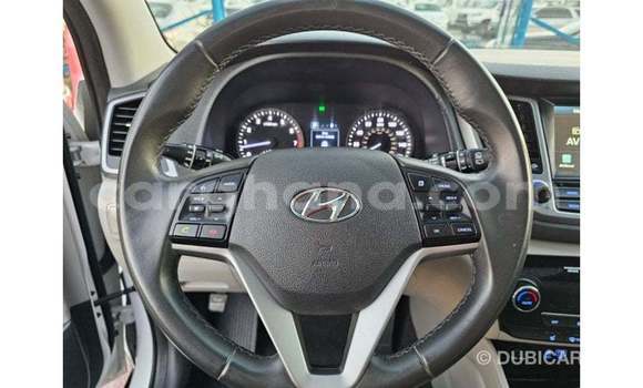 Sayi Imported Hyundai Tucson White Mota in Import - Dubai a Ashanti Sayi Imported Hyundai Tucson White Mota in Import - Dubai a Ashanti