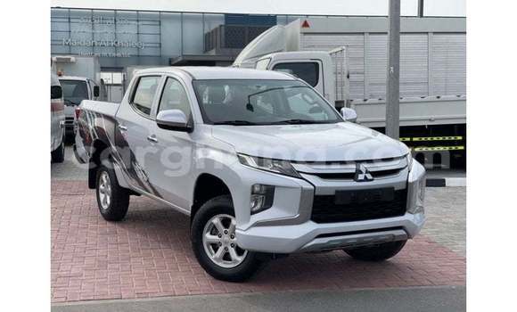 Ra Imported Mitsubishi L200 funfun Ọkọ̀ in Import - Dubai ni Ashanti Ra Imported Mitsubishi L200 funfun Ọkọ̀ in Import - Dubai ni Ashanti